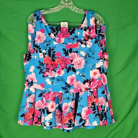 NWT Torrid Womens Blue Floral Mini Scuba Skater Skirt Set 1X - Picture 1 of 6